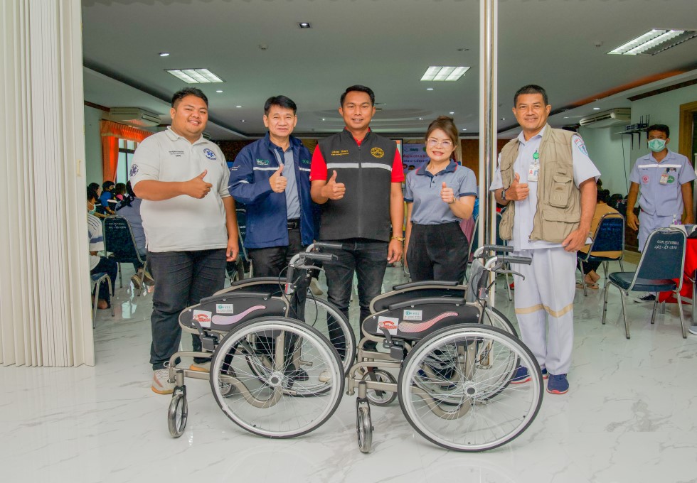 Wheelchair Donation.jpg